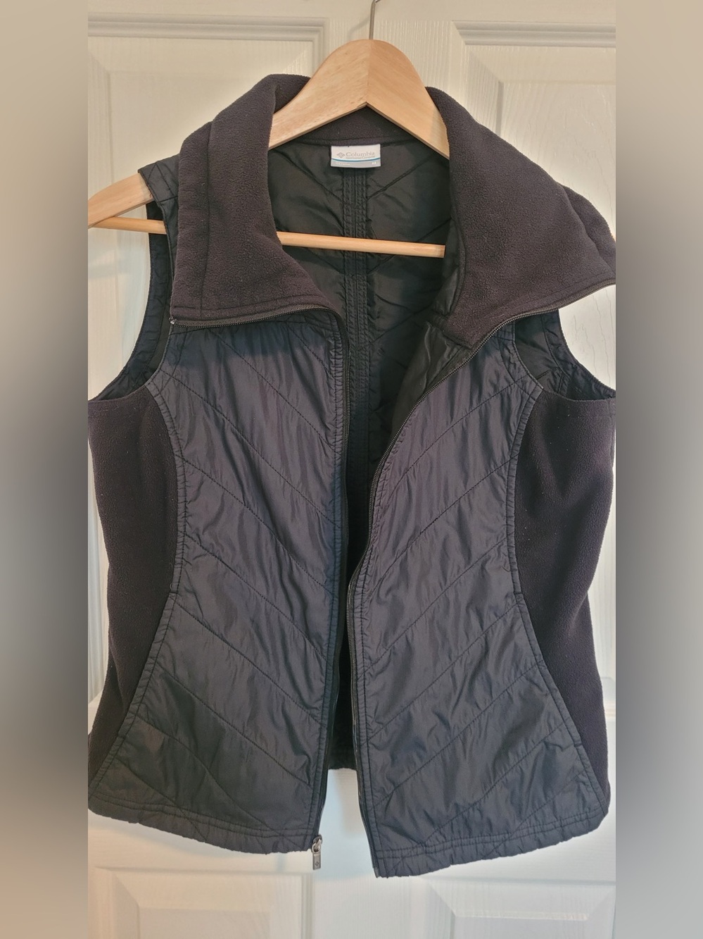 Columbia Women's Black Quilted Fleece-Panel Vest